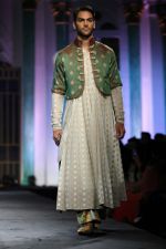 Model walks for Meera Mussafar Ali at India Bridal week on 10th Aug 2014